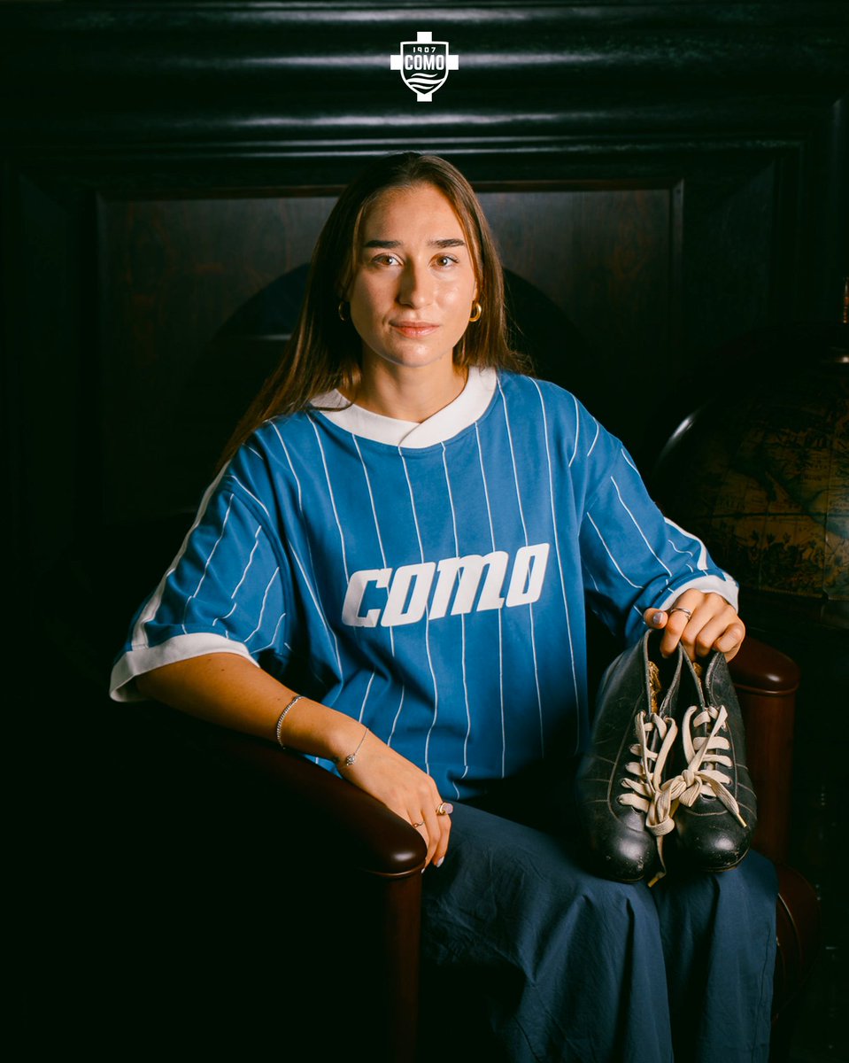 Como_1907's tweet photo. Welcome to Como, Silvana Flores! ⚪️🔵

The 2002-born midfielder joins Como 1907 Women from Club Universidad Nacional 🇲🇽

Read the official statement here ➡️ https://t.co/WGajwdLBPC https://t.co/4eJsQN0mBr