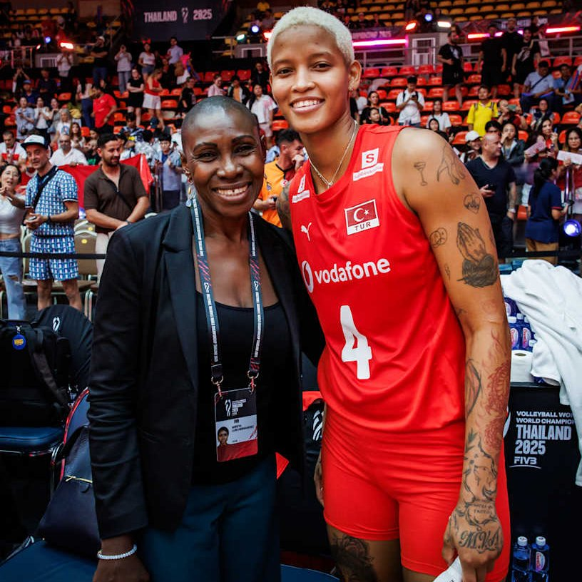 gibbybaris's tweet photo. ❓ Melissa Vargas, dünyanın en iyilerinden biri değil mi ?

⚡️ Mireya Luis: O, dünyanın en iyisi.

🗞️ Deporcuba https://t.co/P9zAiqRAeX