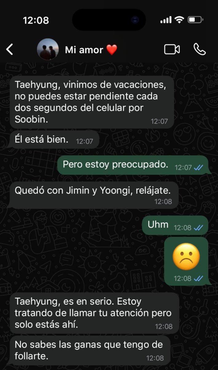 zeevkaq's tweet photo. #Kooktae #kookv mini au. 

Donde la parejita se va de Luna de miel y dejan a su hijo a cargo de Jimin o donde T'aehyung no deja de preocuparse por Soobin y J'ungkook lo ayuda a distraerse. https://t.co/q5JGY0VPK3