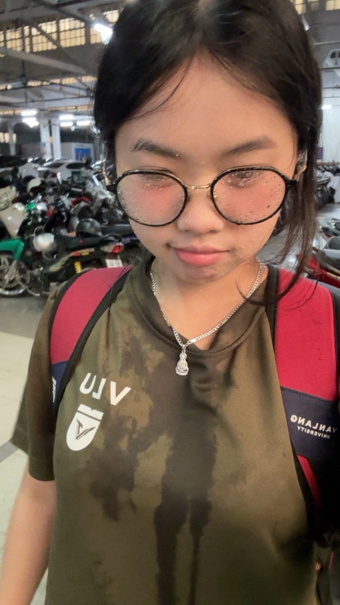 tuilathanhmi's tweet photo. Có thể là ướt nhẹp nhưng vẫn không trôi nền https://t.co/j28gVLVk8Y