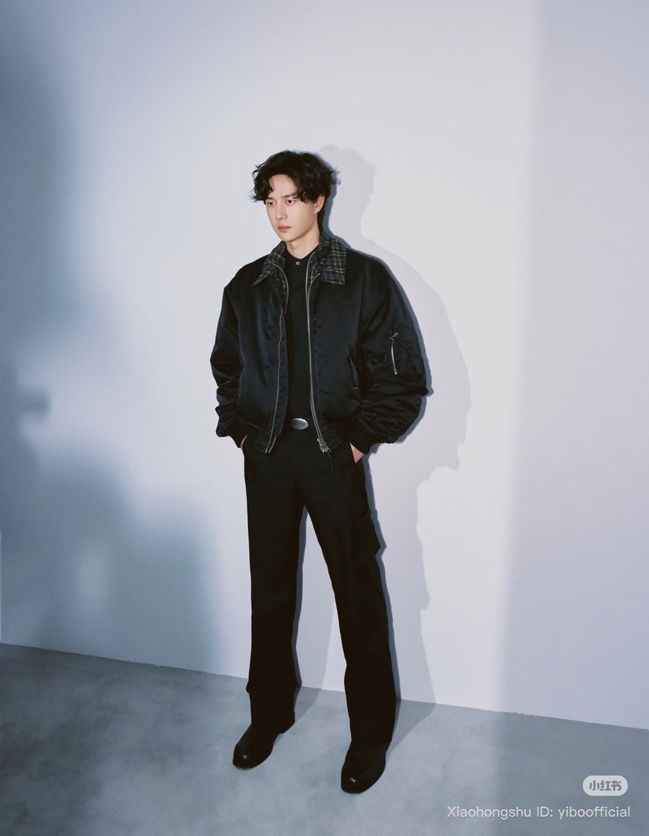 RyuseiXciii's tweet photo. So cool !!! Perfect black ~ 💚

WANG YIBO AT LOEWESS27
#WangYibo
#ParisFashionWeek
#LoeweSS27
#LOEWE
#WangYiboPFWSS27xLoewe https://t.co/G4bDKJAgus