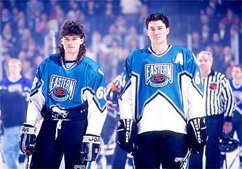 BarnHockey's tweet photo. Jaromir Jagr: “I worked out so hard that summer. I thought, ‘Okay, this year I’m going to catch Mario'. " 👀 

His training included 1,000 deep knee bends/bodyweight squats a day, lunges and side lunges, sprints and running, weighted-vest workouts, ankle-weight training both on and off the ice, medicine-ball exercises, hockey-stick resistance and cable exercises, weighted-puck shooting, resisted stickhandling, sled/resistance running, and extensive extra skating sessions 💪 

"I came to camp, we got on the ice, and he was still twice as strong as me. He didn’t lift a single weight all summer, and I couldn’t even budge him. Mario hadn't skated all summer. I realized right then that some people are just born different.” ✨ 🪄