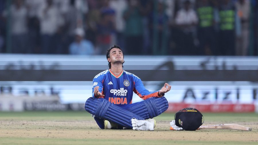 TheCricketPanda's tweet photo. Abhishek recently completed 300 boundaries in T20Is - the 2nd fastest to the milestone.

◎ 56 inns: Suryakumar Yadav
◉ 58 inns: Abhishek Sharma
◎ 63 inns: Aaron Finch
◎ 65 inns: Babar Azam
◎ 68 inns: Virat Kohli
◎ 70 inns: Mohammad Shahzad https://t.co/0ChVe6cS7K