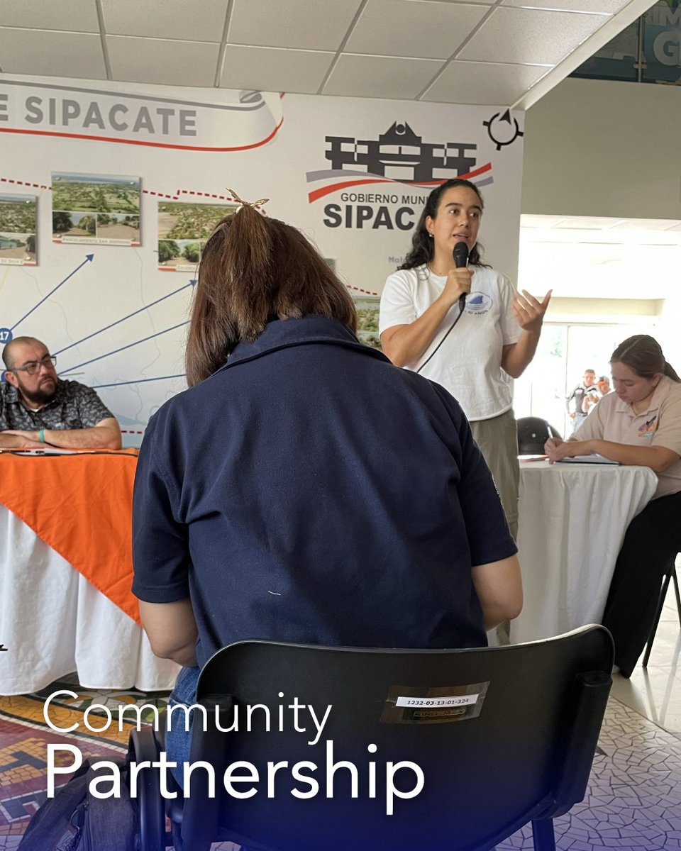 FMundoAzul's tweet photo. In Sipacate, Escuintla, the Manos del Estuario group is building a sustainable future through mussel farming. Driven by continuous learning and community collaboration, they turn action into impact every day. Thanks to 2X Global for supporting this initiative! https://t.co/GcCbvTdkaz