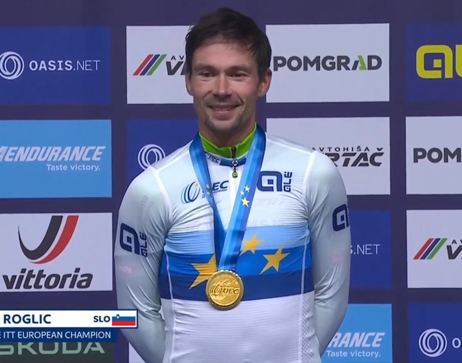 ammattipyoraily's tweet photo. If you'd told me in mid-Aug that Primoz Roglic would finish runner-up in 🇪🇸 Vuelta a España and become 🇪🇺 Euro Champ in ITT, I'd have passed the message on to Santa Claus. Not that he's no longer top rider, but rather what his situation was just before Vuelta.
___
🇪🇺 #EuroRoad26 https://t.co/dGediZIQWW