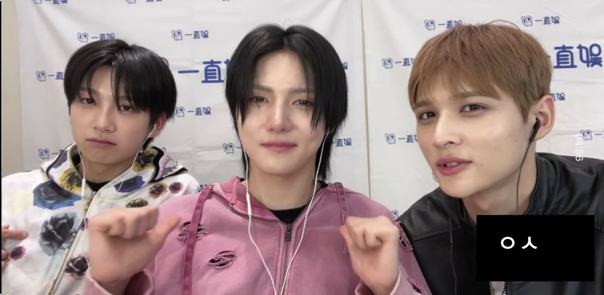JulLeo_03K's tweet photo. 👉👈✋🤚 https://t.co/ydhL02Gx2W