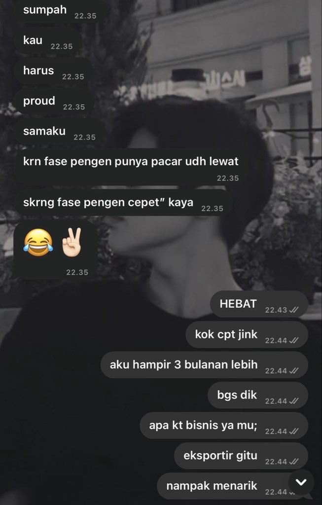 cheglansdaily's tweet photo. hidup nampak serius ya skrg… sakses deh buat hidup kita semua ke depannya https://t.co/jFGBC5RjRy