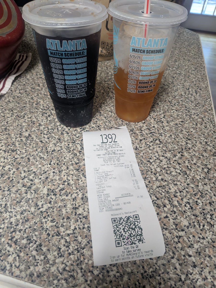 JagexJhill's tweet photo. @McDonalds why are you guys scamming. Why did I get FIFA cups from 3 months ago and not Monopoly cups. You guys owe me at least 2 pieces and that store was rude as hell when I asked for the proper cup. https://t.co/3sjbQA231y
