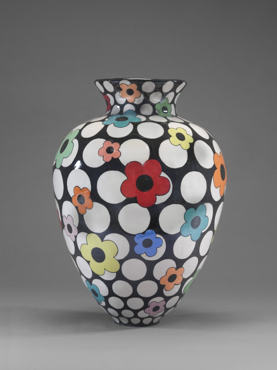womensart1's tweet photo. 'Mary Mary' Vase
by UK ceramics artist
Kitty Shepherd #Womensart https://t.co/FBhXOCddSK