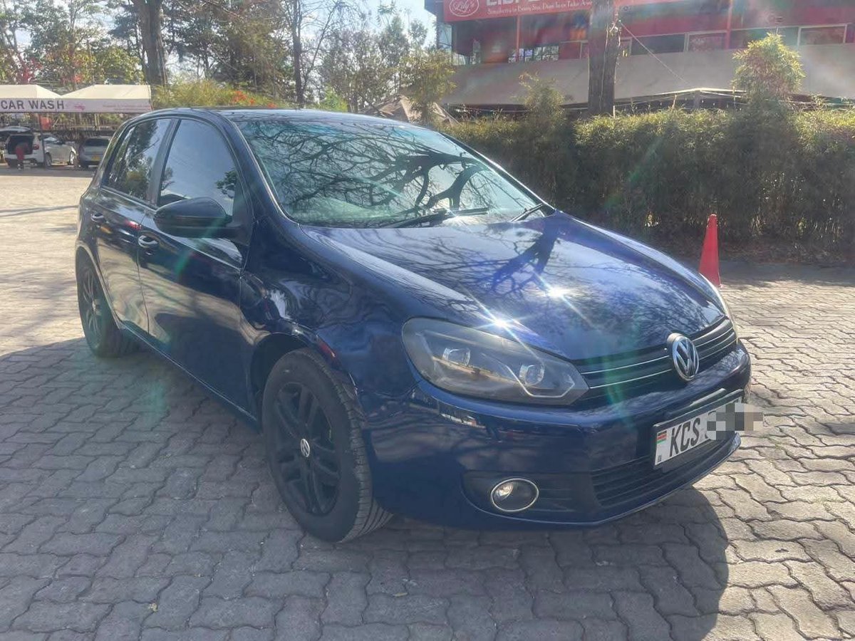 DerrickUdu55582's tweet photo. Distress sale alert 🚨 🚨 

Volkswagen golf 
Automatic 
1400cc
550,000ksh
0799561061

Rt widely! https://t.co/iEp1sRdbgf