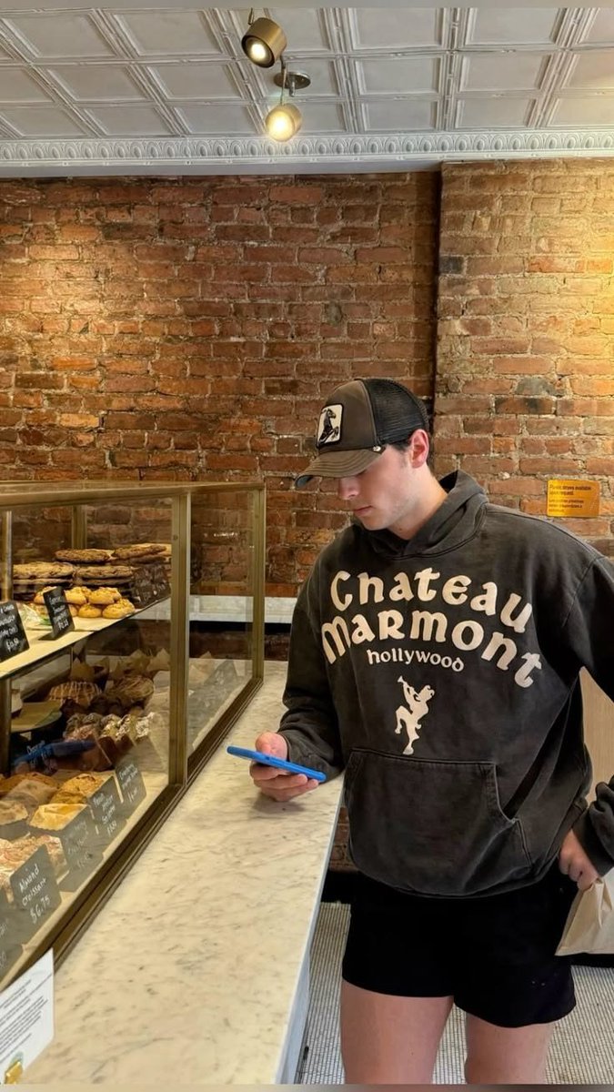 RefinedManHQ's tweet photo. Your life changes when you: Speak up. Show up. Ask. Connect. Risk. Try again. https://t.co/cxGV080Hck