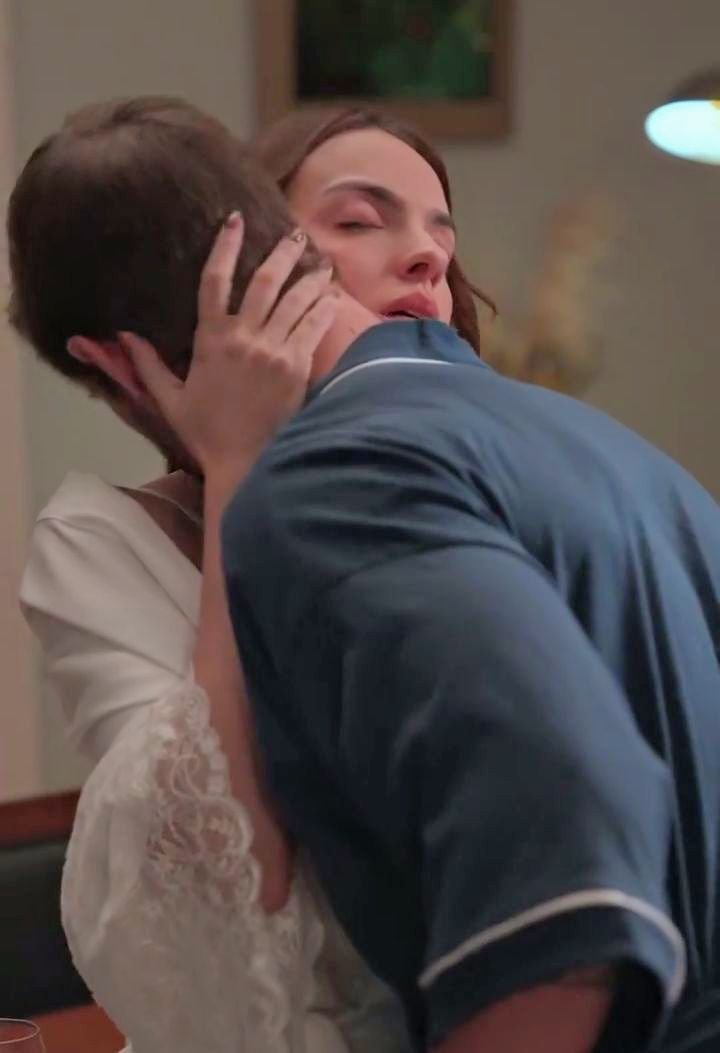 Matheusupdates's tweet photo. Matheus Martins em “Babá Ex-Presidiária e Pai Solteiro Bilionário” da Reelshort. 💙

https://t.co/BuAcWwm0KQ https://t.co/rFjji6xaGg