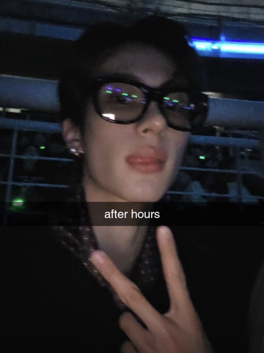 daintoiny's tweet photo. concert date https://t.co/A9sxQvV700