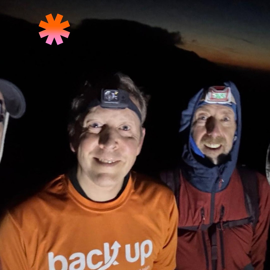 backuptrust's tweet photo. 3,000ft of climbing. 16km. Yr Wyddfa at night. 🌙⛰️

Our Chair of Trustees Damian Riley took on one of his toughest challenges yet for Back Up, with an incredible sunrise along the way. 🧡

Support Damian: https://t.co/73pqr3vwyp https://t.co/D1c1t5KFyw