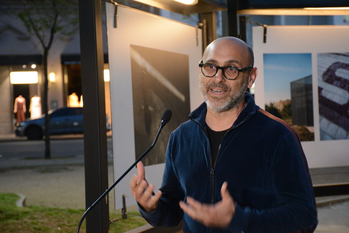 IntColonia's tweet photo. Se llevó a cabo la apertura de la Muestra Fotográfica de Eduardo Davit, en la Galería a Cielo Abierto, ubicada en la Plaza 25 de Agosto de la ciudad de Colonia. Ver más en https://t.co/UTKmanpAu0
#intendenciadecolonia https://t.co/JBpyz8Di60