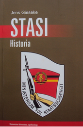 mich_kozlowski's tweet photo. W rocznicę powstania Niemieckiej Republiki Demokratycznej (7 X 1949) polecam kilka prac o tamtejszej STASI i jej relacjach "bratnimi" komunistycznymi służbami specjalnymi PRL https://t.co/ou260HEytk