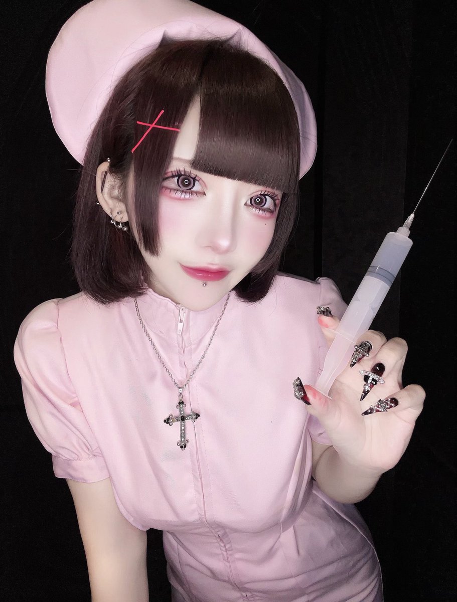 rch2zy's tweet photo. 雑魚ちんぽにお注射💉しま ~ す....❤︎
#貼り合い https://t.co/V79rYkt87d