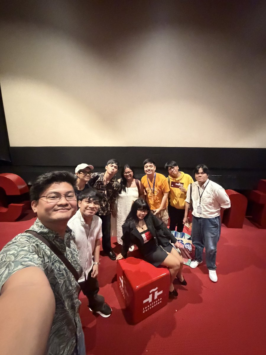 freelikula's tweet photo. Pelíkula>Pelicula 2026 with oomfs and film friends!! ❤️💛 gracias, mi amigos y amigas!

@filmgyus @quiannavd @KALAPASTANG4N @rimsilog @eeaato @chyxnna @MARLB0R0BLUE @tinulid https://t.co/oCHU9wyBry