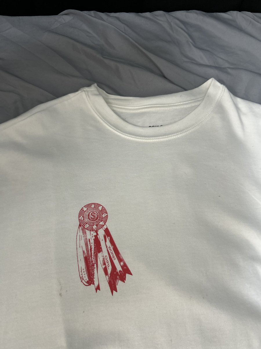 pastlifecris's tweet photo. a camisa que eu fiz pra ver a @slayyyter !!! https://t.co/kB54206Jdi