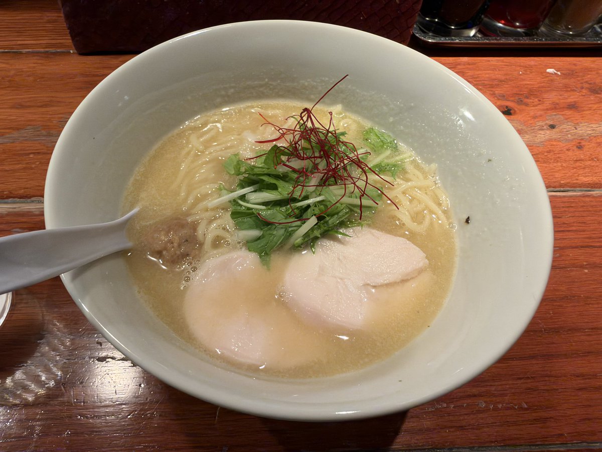 PEDRO_MIYA's tweet photo. これが噂のちぇき白湯みたいです https://t.co/5tr6UULXLH