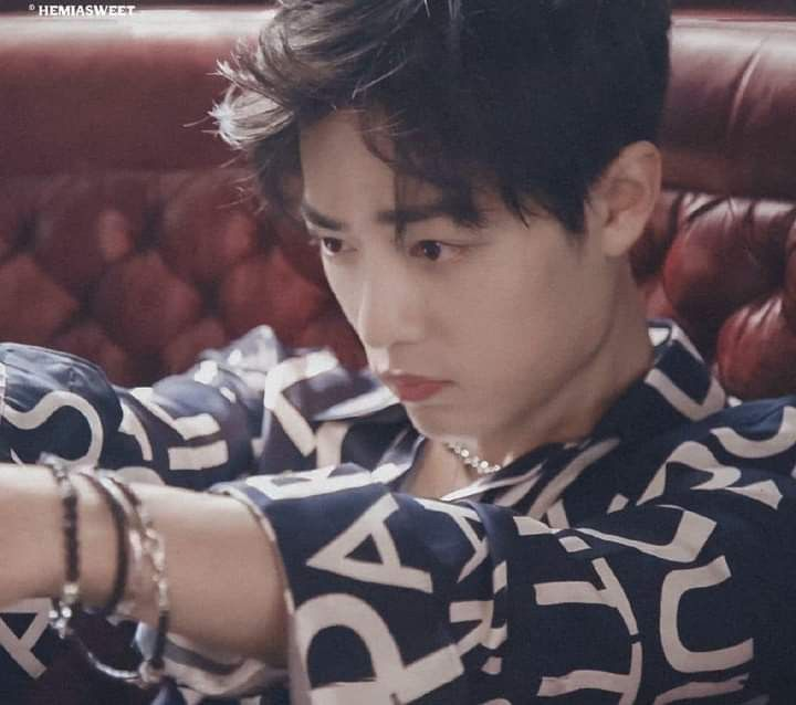 etherealdaytoy's tweet photo. on today's edition of Photos of Xiao Zhan You May Not Have Seen Before: from pouty to cocky real quick https://t.co/b7cvTKizLO