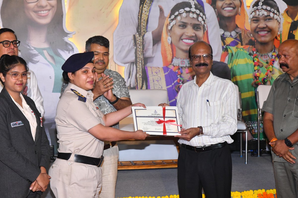 DGP_MP's tweet photo. अपराध की सूचना से अंतिम न्याय तक-पूरी प्रक्रिया एक ही मंच पर...

3 से 7 अक्टूबर तक भेल दशहरा मैदान, गोविन्दपुरा में आयोजित नवीन न्याय संहिताओं पर आधारित पांच दिवसीय प्रदर्शनी का सफल समापन हुआ। 

#DGPMP #MPPOLICE https://t.co/ywoszaC04H