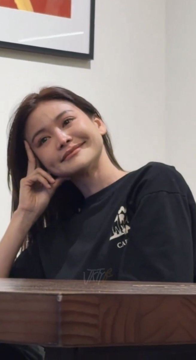 amanda72567's tweet photo. who gave the better performance,shelly or engfa? https://t.co/jEa75kWwYy