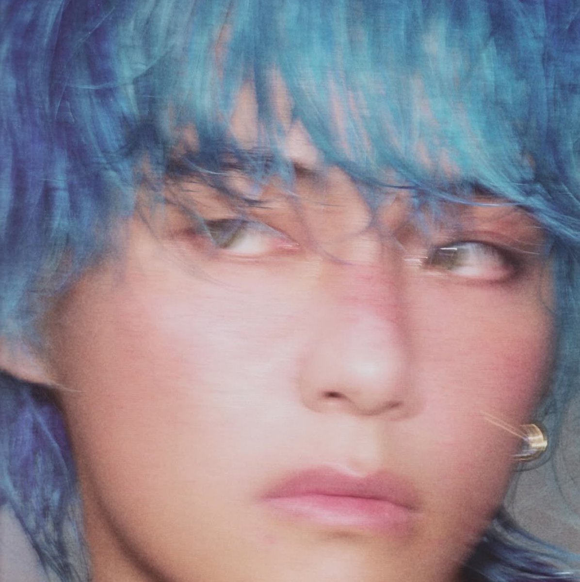 kittaenoir's tweet photo. need the makeup artists to start dolling him up with blushes and eye makeup again https://t.co/2bj6rGVAIZ