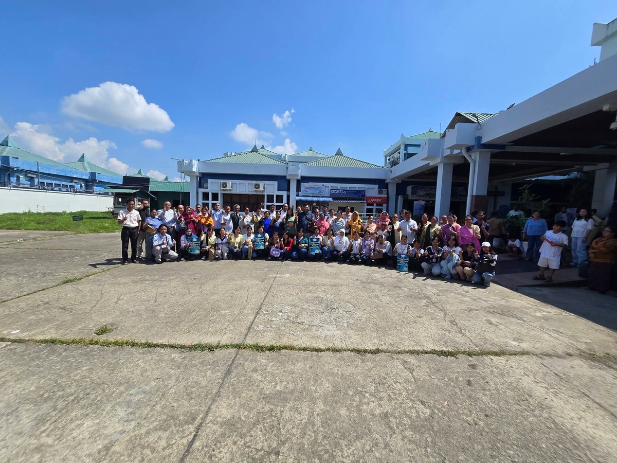 LicypriyaK's tweet photo. 72 Students selected this year under Licypriya Fellowship for Higher Studies program in medical and engineering fields departed today ✈️.  They belongs to poor family &amp; victims of recent Manipur Violence. A total of 136 students get education under this initiative since 2023.🙏 https://t.co/lT0dNLxmMZ