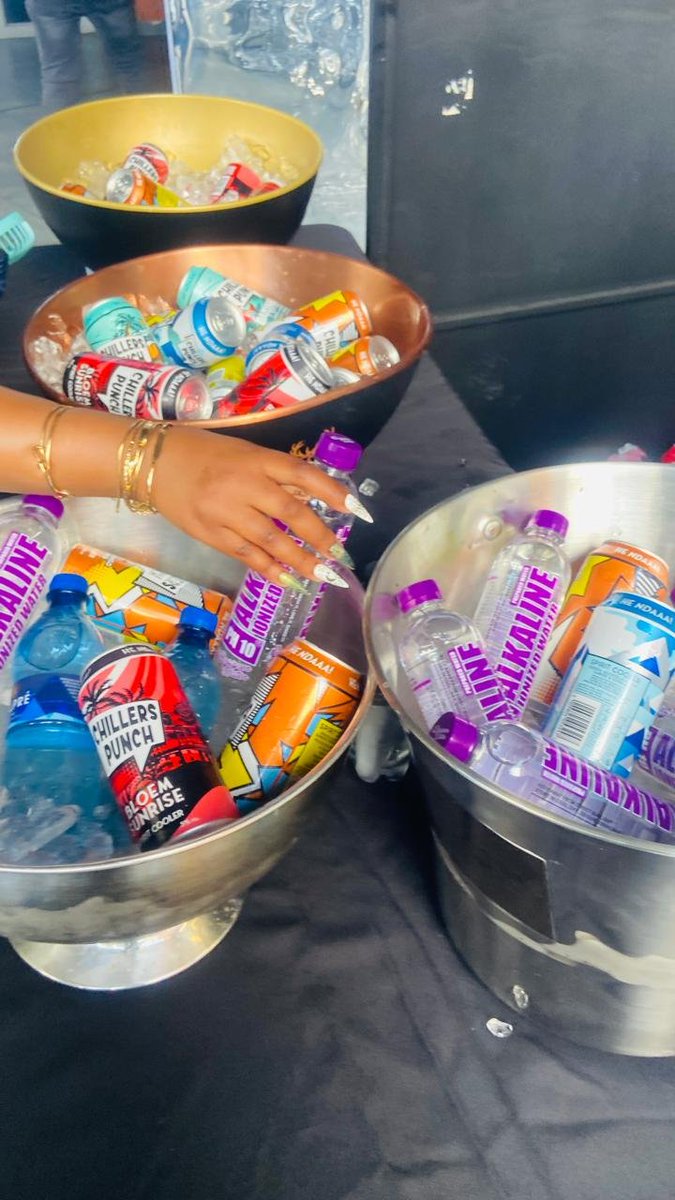 ENyamaza's tweet photo. @ChillersPunch for Thandeka💚
Thank you for sponsoring #millionchella
A TASTE OF THANDEKA
HE NDAAA MILANO SPRITZ
#ThandekaXMilanoSpritz
#ChillersPunch https://t.co/34KLoruPgD