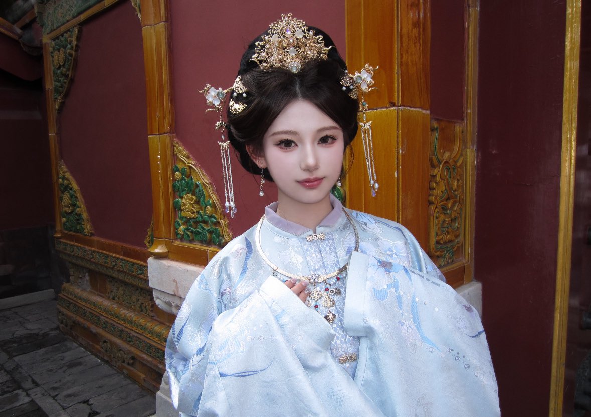Suibing121's tweet photo. 古装女王👸 https://t.co/pilsbec4Jq