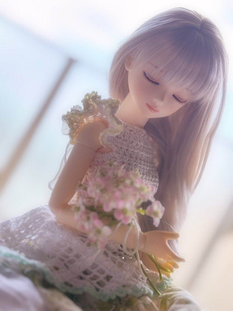 pocoapoco_shop's tweet photo. おはようございます☀
部屋に差し込む日差しが心地良く感じます〜☺️仕事行かずに遊びたい…🙄
けど、今日はワンオペの木曜日！ガンバリマス🙌
素敵な一日を💕

#おはドル https://t.co/SojOqDTcVb