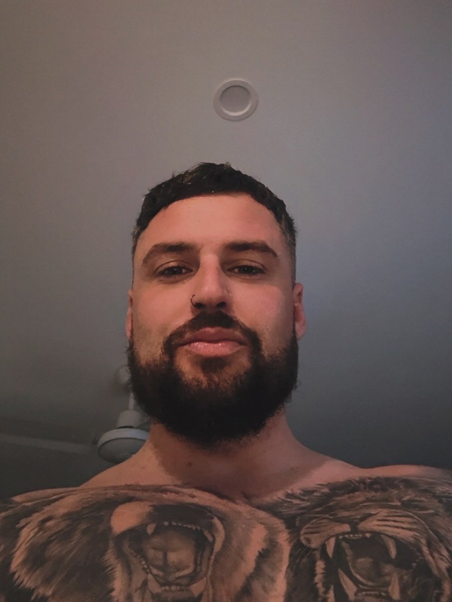 DaddyLynch_69's tweet photo. Hey, I’m looking for a sugar mummy or daddy (online) I’m not picky 👺

You can contact me over DM on any of my accounts , I do social media so I’m always on my phone. 

Snapchat: trent_lynch69
Instagram: trentlynch_12 &amp; lynchtrent12
TikTok:daddylynch
Onlyfans: daddylynch https://t.co/SaSmVOqIrN