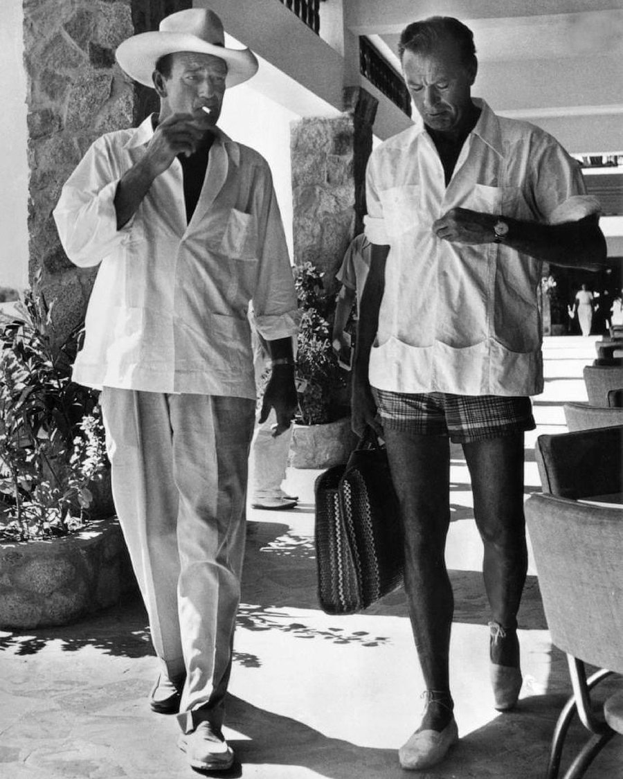 ProustCinema's tweet photo. John Wayne and Gary Cooper vacationing in Mexico, 1953 https://t.co/A929HjuoDv