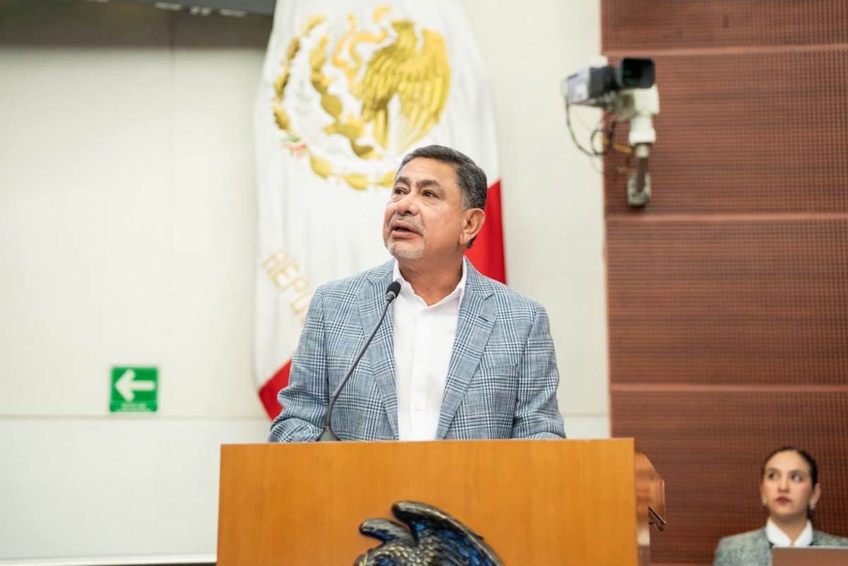 homerodav's tweet photo. Hoy, en el Conversatorio para el Fortalecimiento del Acceso a Medicamentos Oncológicos Esenciales, sumamos esfuerzos para garantizar tratamientos oportunos y sin interrupciones. La salud exige soluciones. 

#VamosAdelante https://t.co/5FwWbOo12M