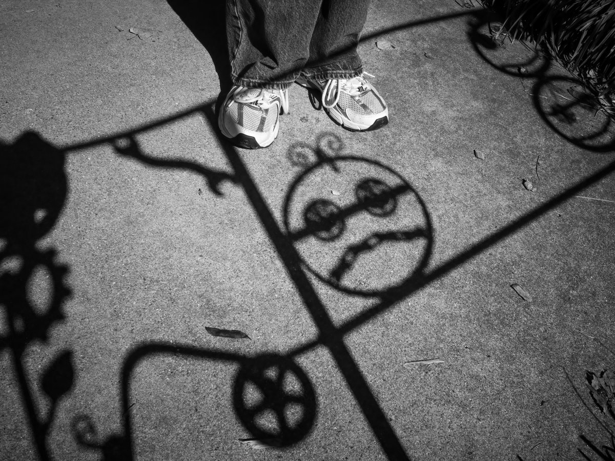 BChrisPhotos's tweet photo. Zuiko 17mm f1.8 , Ilford Pan F 50 film emulation

#blackandwhitephotography #streetphotography https://t.co/nHPAwZcKc3
