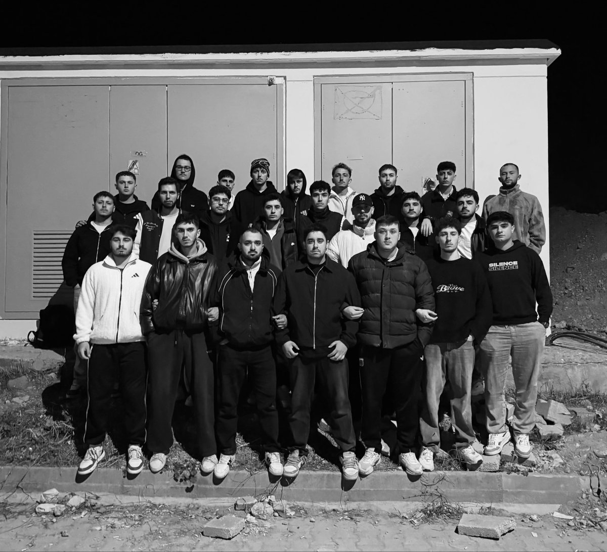 uAUNIMugla's tweet photo. SOKAKLARIN, KAMPÜSLERİN TEK SAHİBİ!

İyi geceler ultrAslan UNI Muğla ailesi.

#ultrAslanUNI https://t.co/cnYjLFlYh7