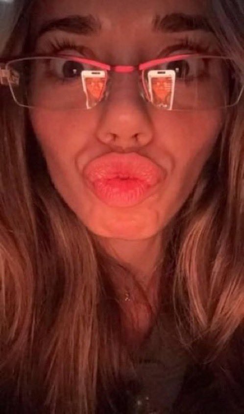 Jamie_arch29's tweet photo. Need someone to send me face porn PLUMP LIPS to feed me 🫣#irl #wankchat #wankbattle #cuck #cuckold #bull
#tiktok #blacked #blackedraw #snowbunny #qos #interracial #goon #trend #edit #bnwo #crush #BBCLatina https://t.co/CRAESBQACw