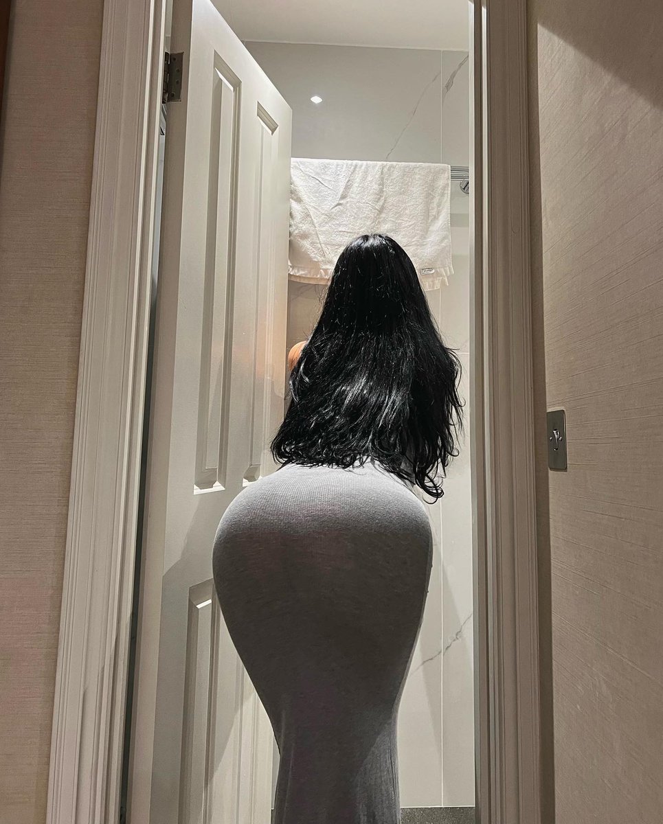 vannibunny24's tweet photo. Looking for my seat https://t.co/CYH6GHXLi1