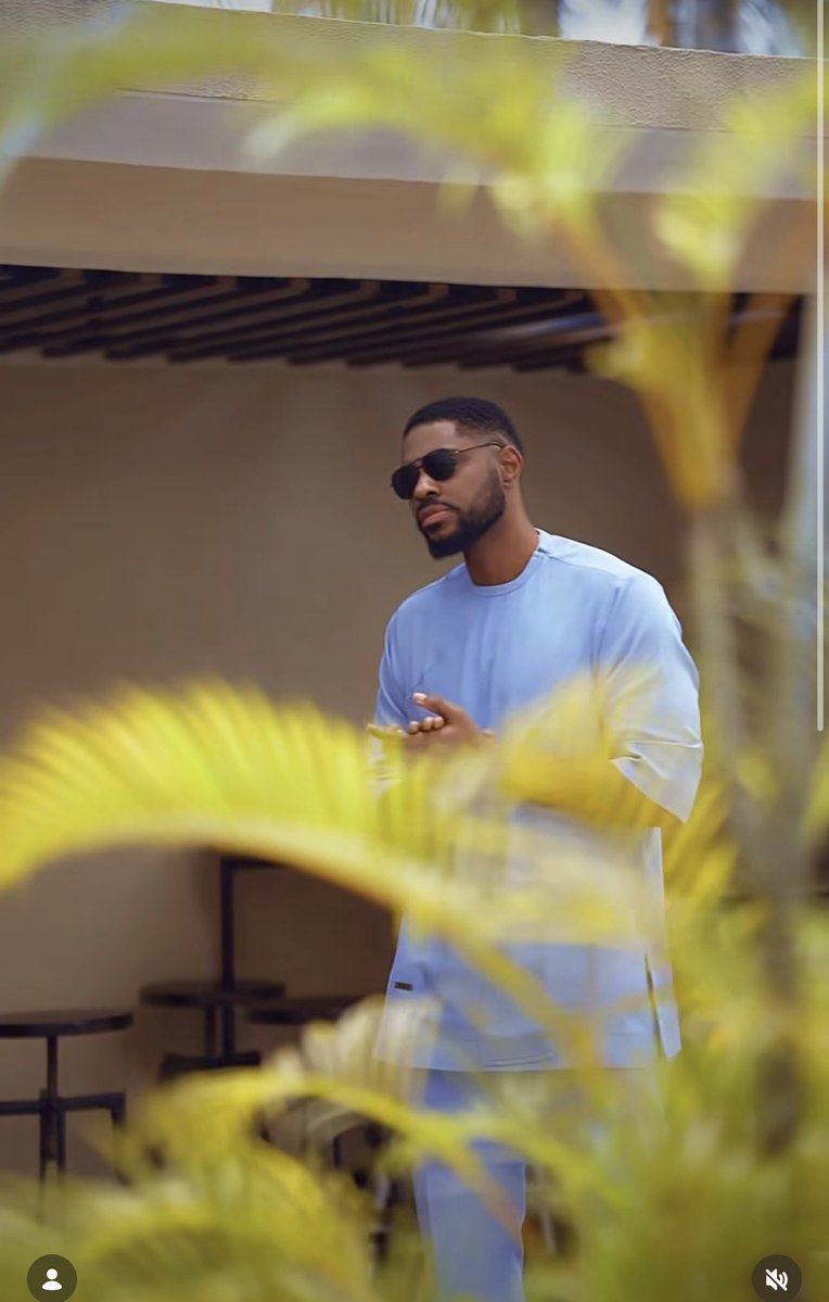 elizabeth_prefa's tweet photo. Just see sexy man Ricky🔥🔥🔥🔥.
Tall glass of fine wine❤️.
Man like Ricky💪,aura too plenty🤭😍. 

COUNT DOWN TO RICKY DAY
OUR BELOVED RICKY JUMBO

#RickyBirthdayLoading
#PatrickJumbo
#BBNaija https://t.co/MOujjsMys6