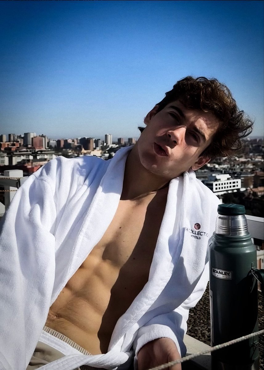 corintzno's tweet photo. “  𖦶 𝟺𝟹 ‘ 𝑎𝑝𝑟𝑜𝑣𝑒𝑐ℎ𝑎𝑟 𝑚𝑖𝑒𝑛𝑡𝑟𝑎𝑠 ℎ𝑎𝑐𝑒 𝑐𝑎𝑙𝑜𝑟 🌊 https://t.co/kSnfGTAC9A