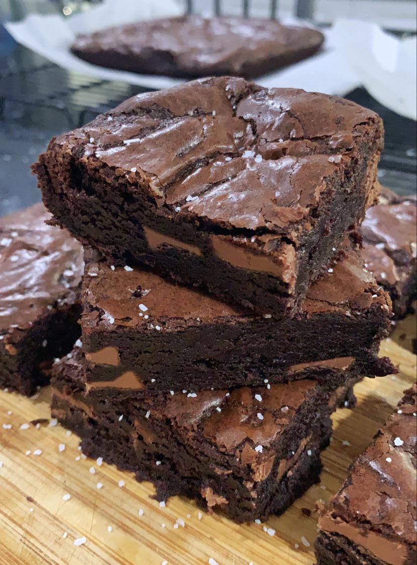 FoodPleaser's tweet photo. Brownies https://t.co/1cRaNGX4na
