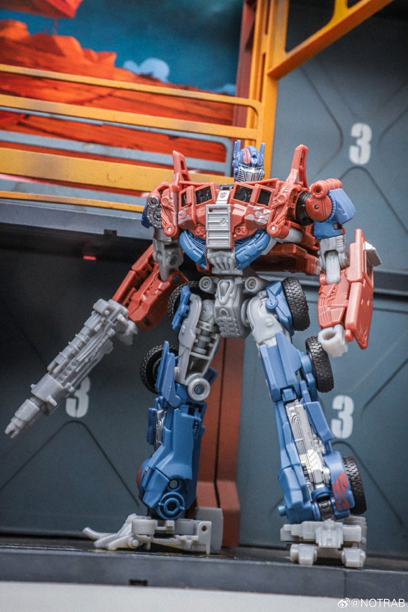 TFHypeGuy's tweet photo. You like something a lot you're a Bayverse shill.

You think something is bad you're too negative and whiney.

There is no winning on Twitter! https://t.co/aOjRjgeXyb