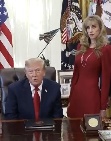 RobertJoneof's tweet photo. Fuck me -is it Halloween already?? https://t.co/nDYoqngE1w