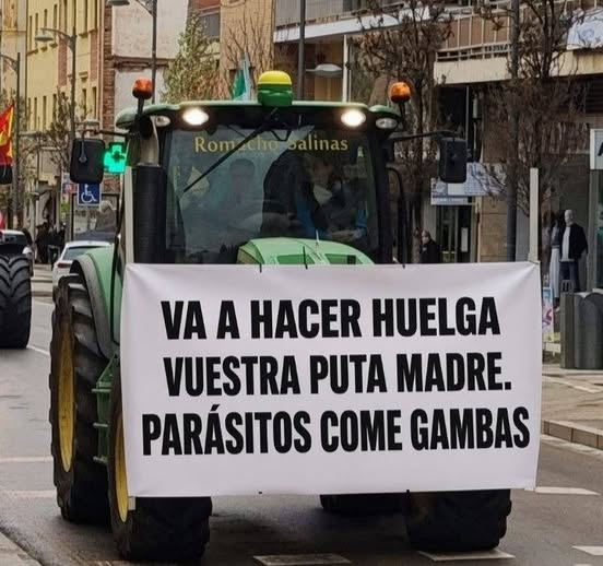Rober_Alcaz's tweet photo. Yo, el próximo día 11 de Noviembre, miércoles, NO HARÉ HUELGA. Yo acudiré, como cada día, a mi puesto de trabajo. Cumpliré con mis obligaciones y, al finalizar mi jornada laboral, me iré a mi casa. Si voy a la huelga pierdo un jornal. Los comegambas, NO. ¡Que vayan ellos!
¿Y tú? https://t.co/1AXv8NPUbq
