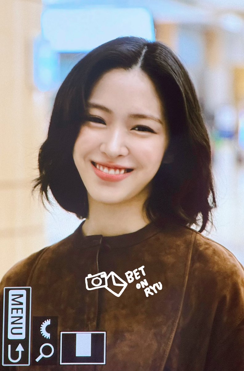 betonryu_srj's tweet photo. 261008 GMP 톰포드 행사에 간 여자

#있지 #ITZY #류진 #RYUJIN 
@ITZYofficial https://t.co/G0JACs48Kr