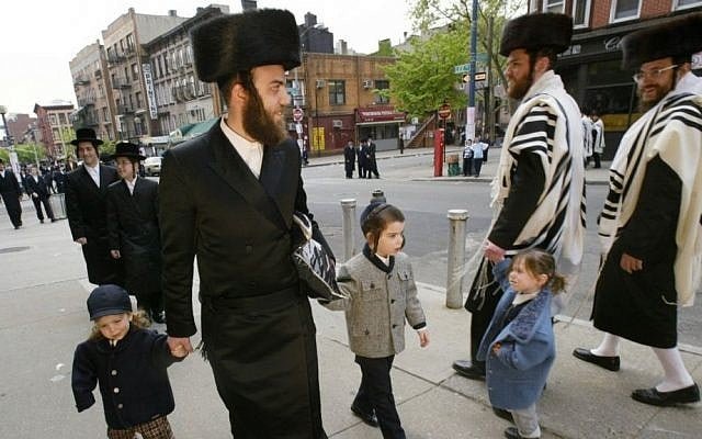 bravewhitebooks's tweet photo. In the 1400s, Jews exiled from Portugal colonized the African coast, where they established black markets of slaves. 1500s onwards, crypto-Jews took enslaved Africans to Latin America. In the 1600s, Jews fleeing Brazil settled in what's now New York City, where they remain today. https://t.co/yrJnUWoA9A