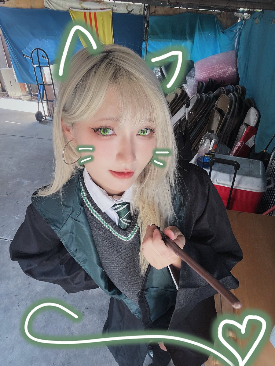 chopstickschan's tweet photo. Please Don’t Bully Me, Miss Malfoid! https://t.co/VzhW1BfUcG