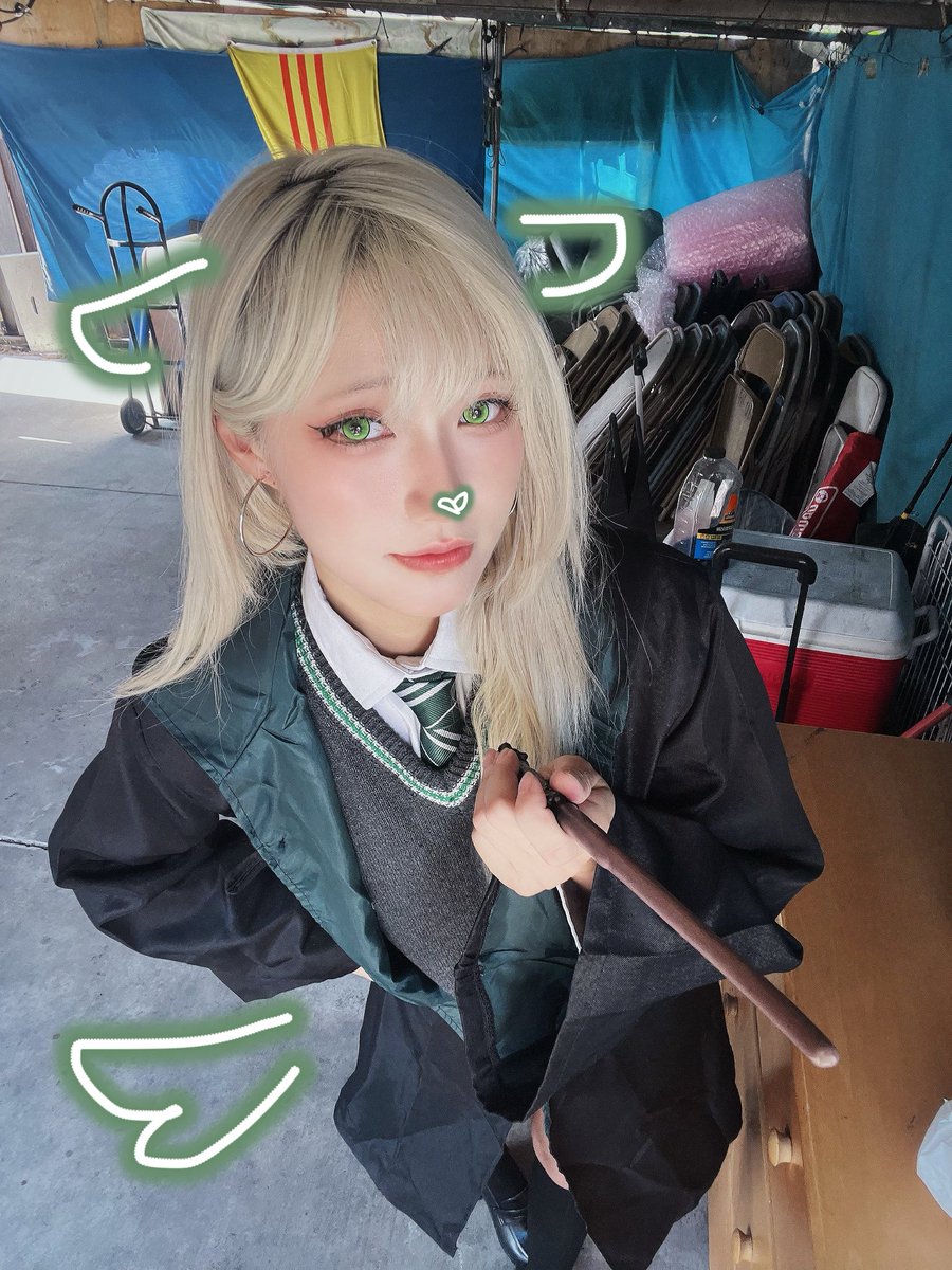 chopstickschan's tweet photo. Please Don’t Bully Me, Miss Malfoid! https://t.co/VzhW1BfUcG
