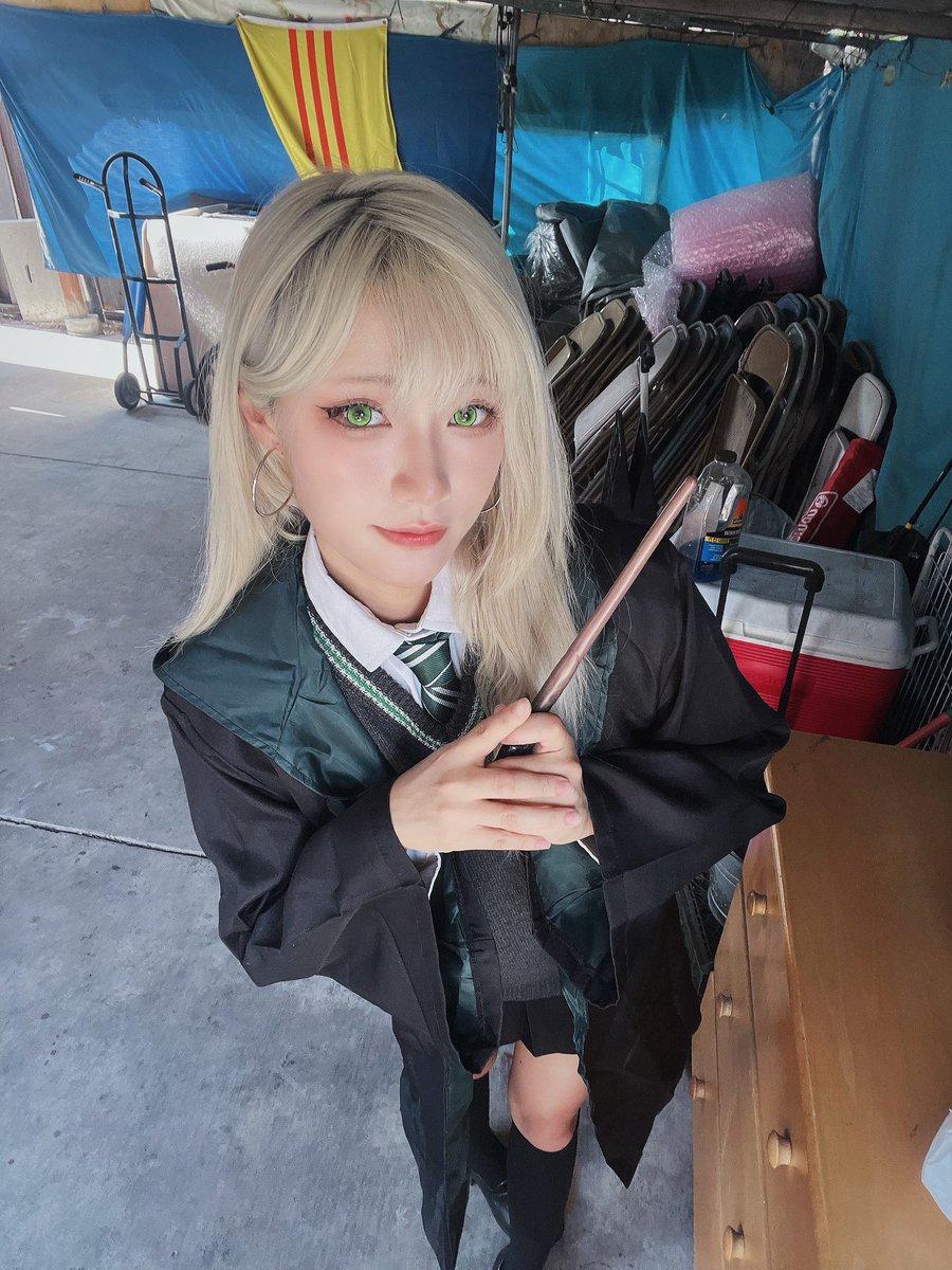 chopstickschan's tweet photo. Please Don’t Bully Me, Miss Malfoid! https://t.co/VzhW1BfUcG
